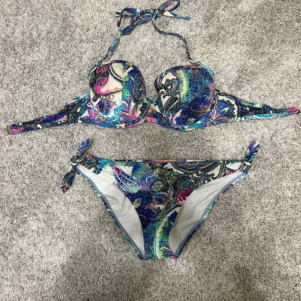 Victoria’s Secret Bikini